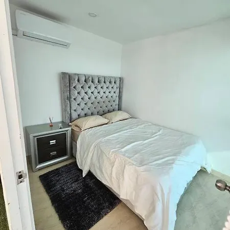 Apartamento Apartamento De 3 Pisos Frente Al Mar Zona Norte